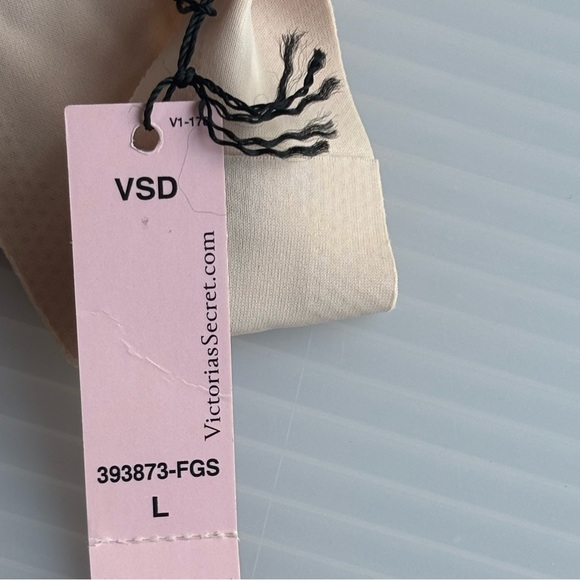 Victoria Secret Lounge Bra NWT - Picture 7 of 7